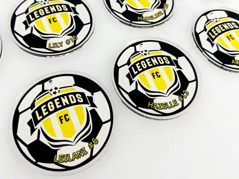 Acrylic business signs and retail display pieces